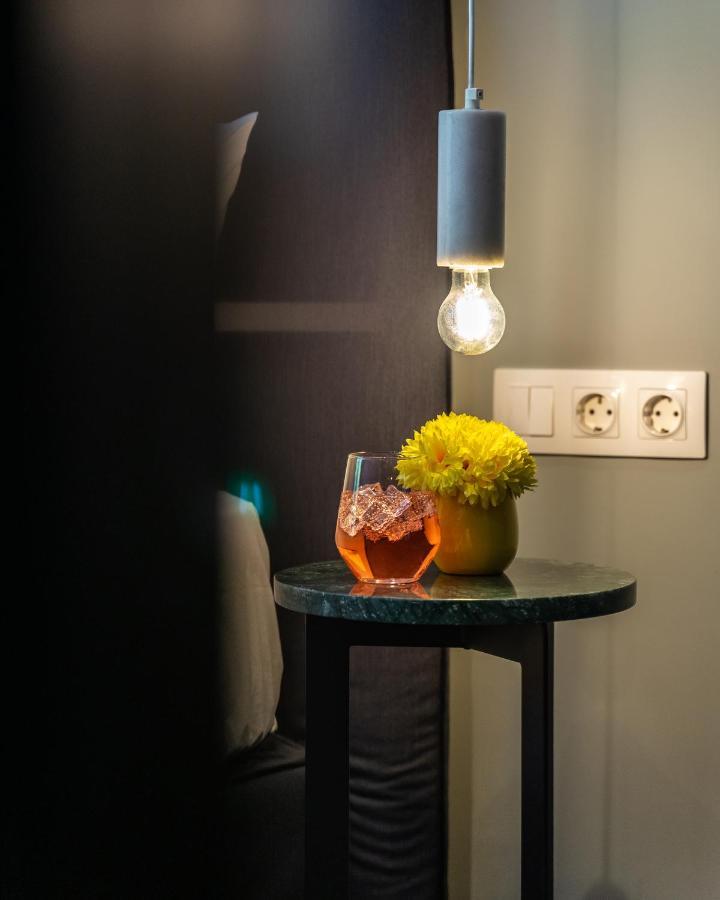 Wyz Attiki Aparthotel Athènes Extérieur photo