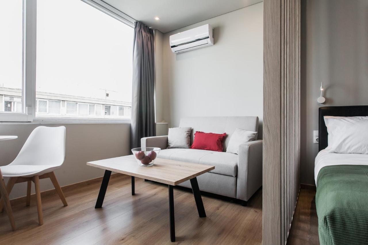 Wyz Attiki Aparthotel Athènes Extérieur photo