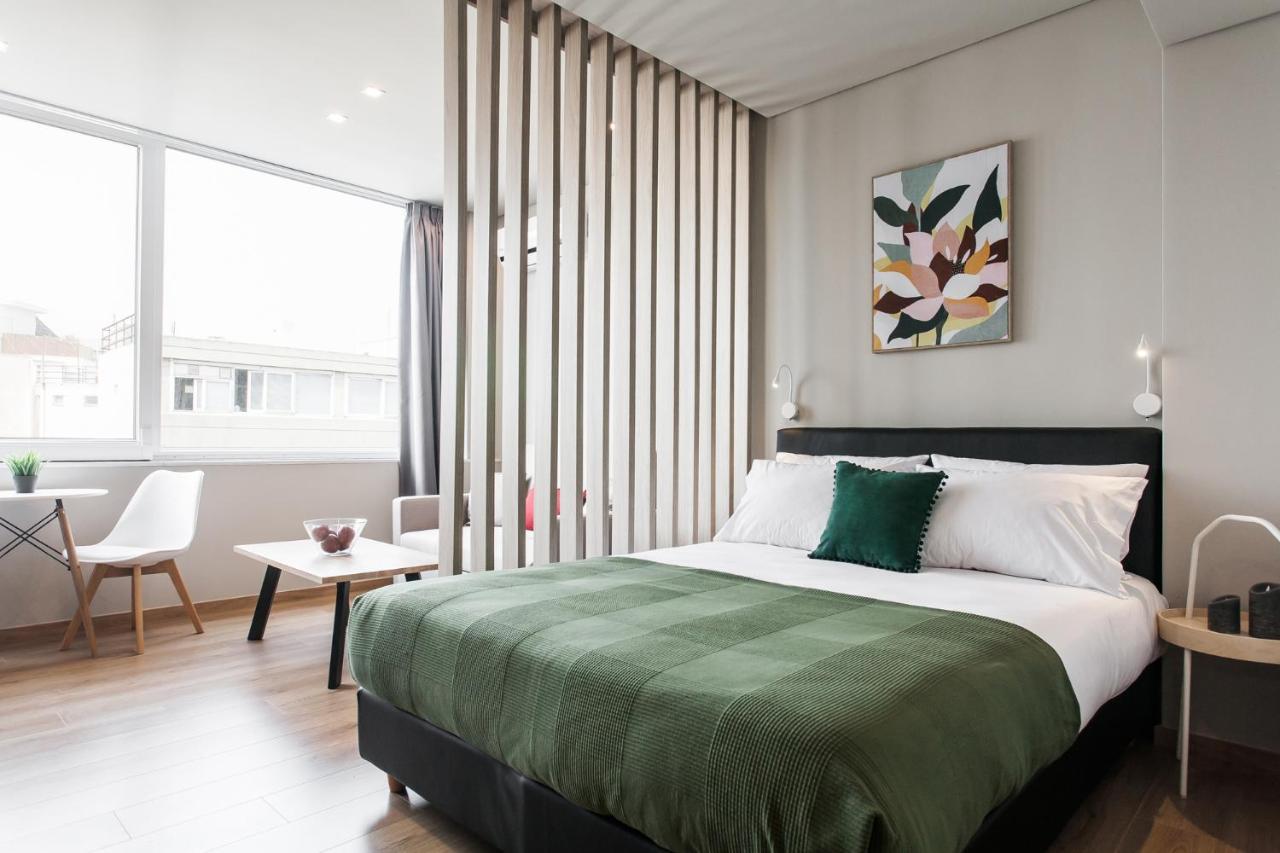 Wyz Attiki Aparthotel Athènes Extérieur photo